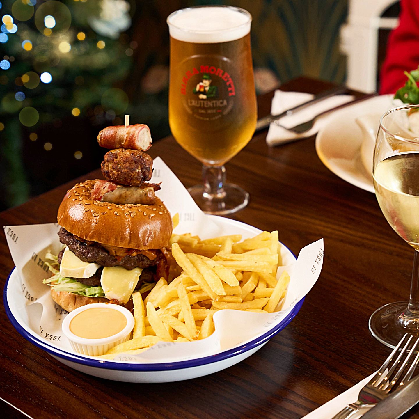 Festive Lunch & Dinner at The Woodman in Hampshire